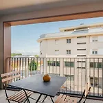 Le Botanica - 2 Chambres - Proche Gare -Parking - Wi-Fi